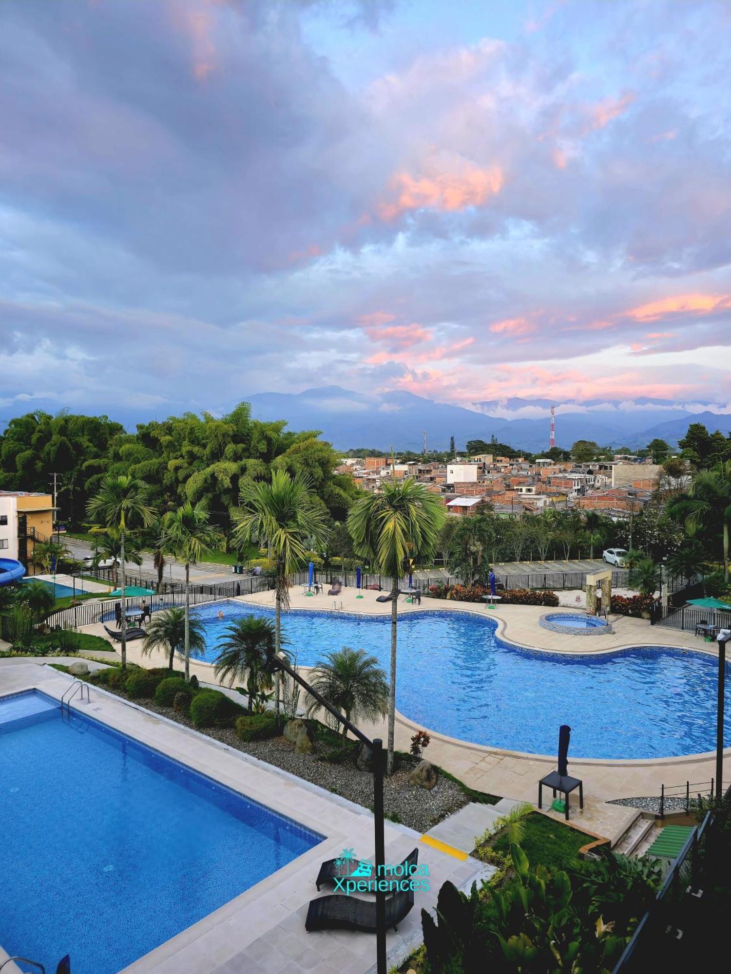 Apartamento Privado Vacacional A 5M Del Aeropuerto, 20 Minutos Del Parque Del Cafe Y Centro De Armenia Con 4 Piscinas, 3 Jacuzzi, Sauna By Molca Xperiences 2H Eksteriør bilde